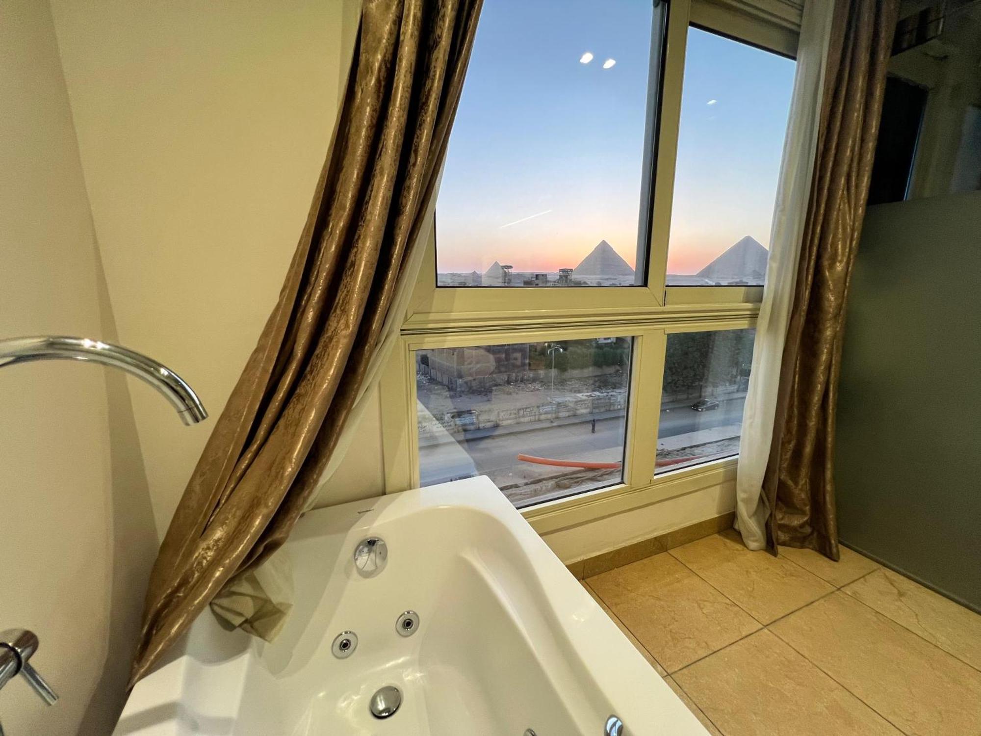 King Khafren View Inn Kafrat al Jabal Exterior photo
