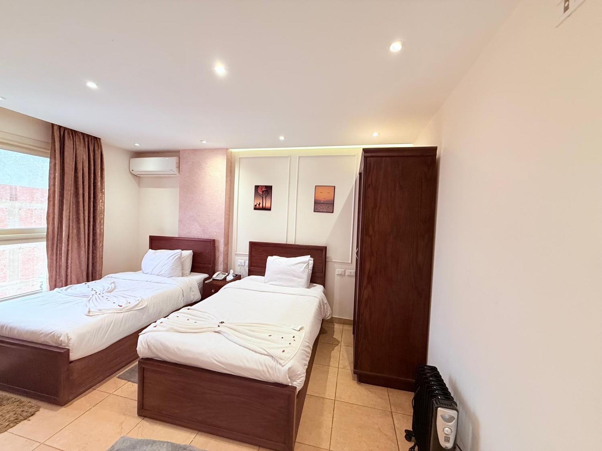 King Khafren View Inn Kafrat al Jabal Exterior photo