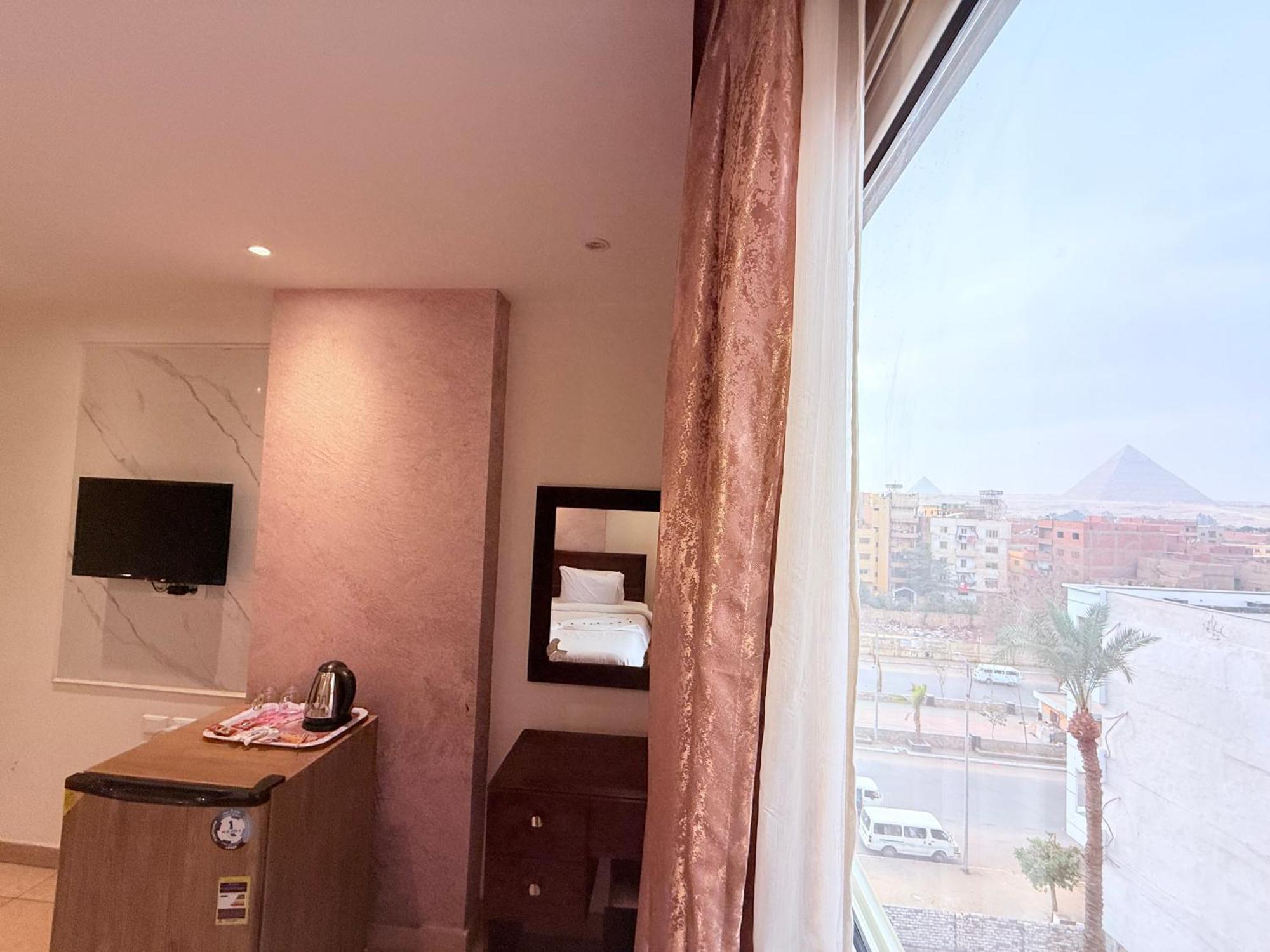 King Khafren View Inn Kafrat al Jabal Exterior photo